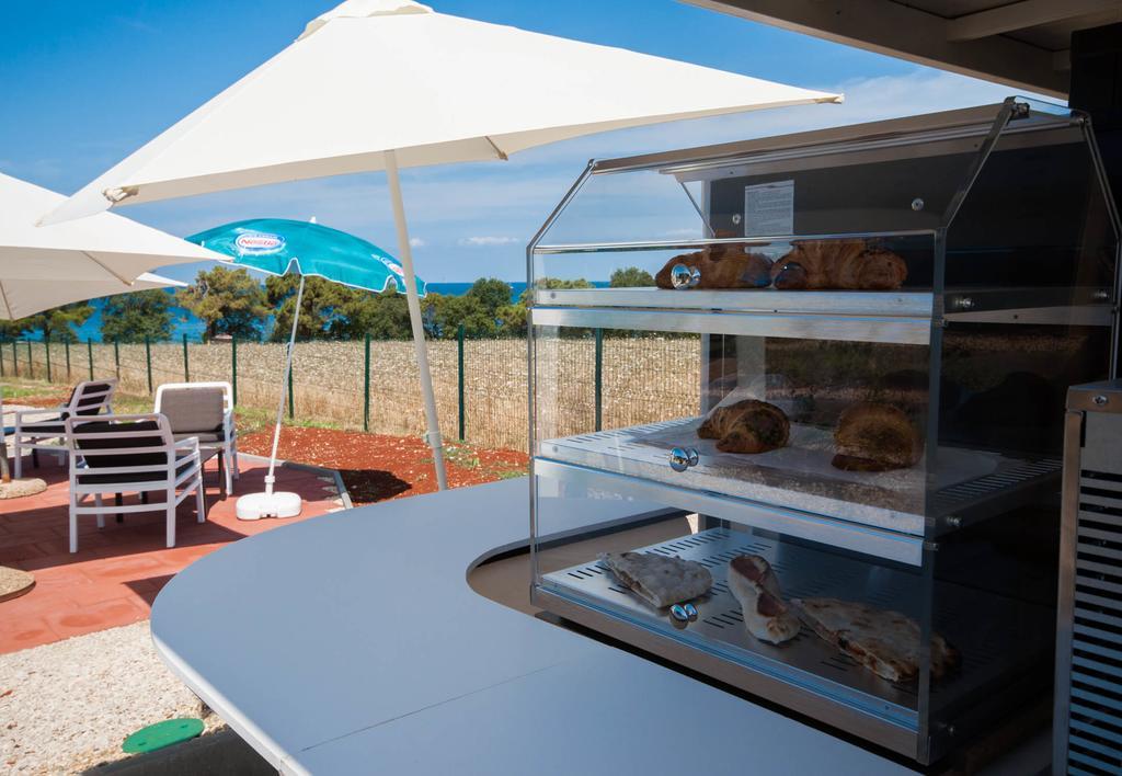 Camping Adria Mobile Homes In Camping Kastanija Novigrad Istria Exteriör bild